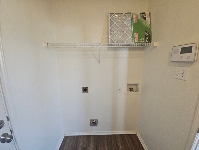 Building Photo - Beautiful 2 Story Home in Wakefield Heights-Burleson with Community Pool