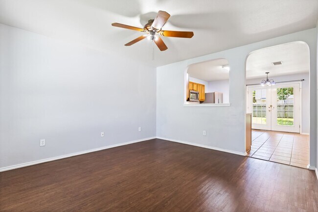 Building Photo - 10526 Marigold Bay