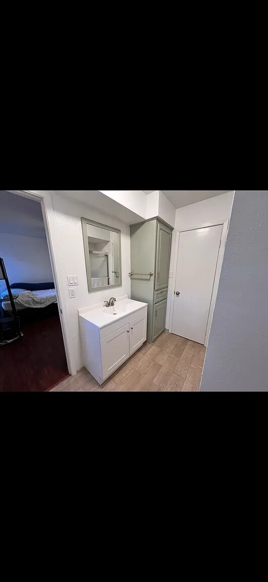 Building Photo - 356 Park Brook Dr