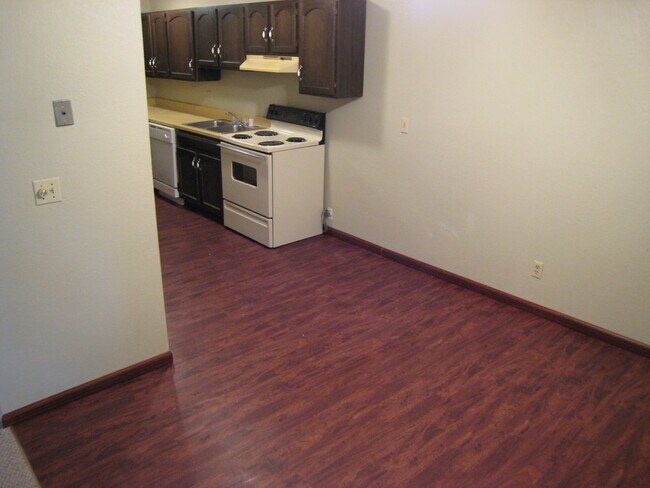 Building Photo - 209 Royal Ct