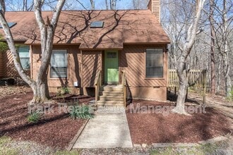 Building Photo - 222 Poplar St