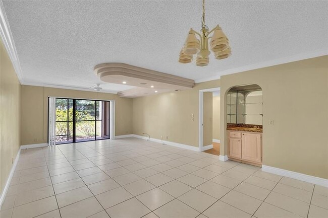 Primary Photo - 350 Racquet Club Rd
