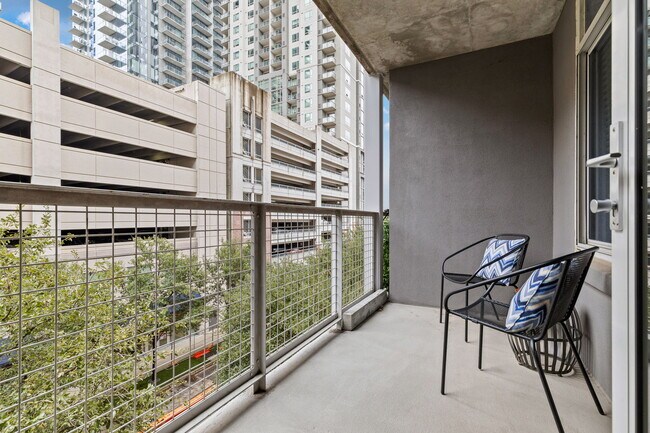 patio off of living room - 54 Rainey St