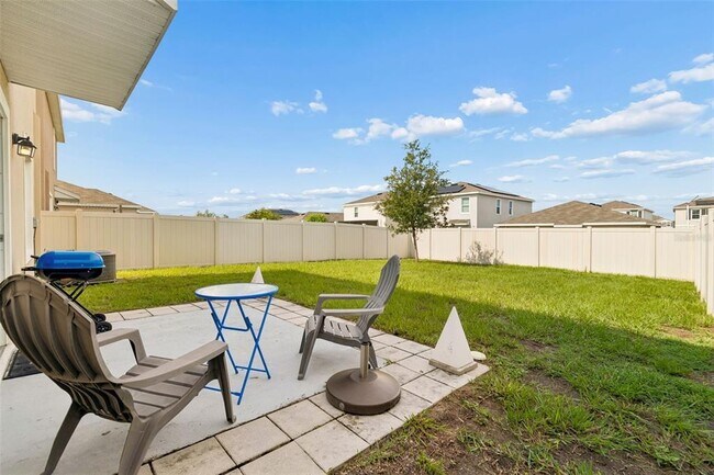 Building Photo - 17053 Oval Rum Dr