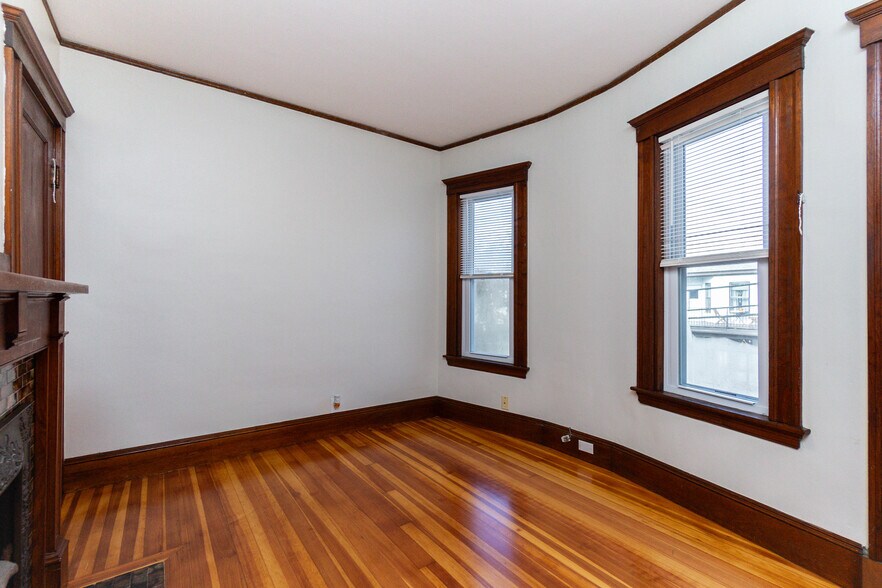 Building Photo - 20 Egerton Rd