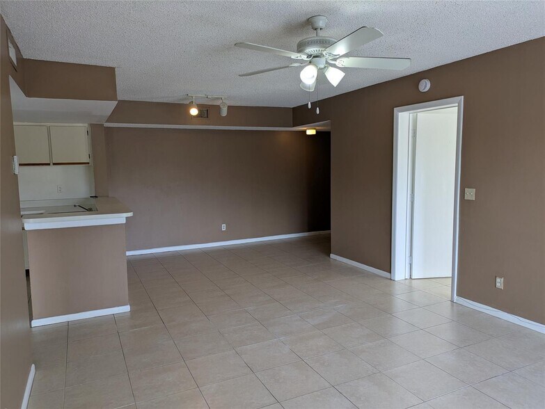 Building Photo - 9288 W Atlantic Blvd