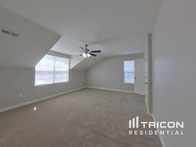 Building Photo - 8326 Knapp Ct