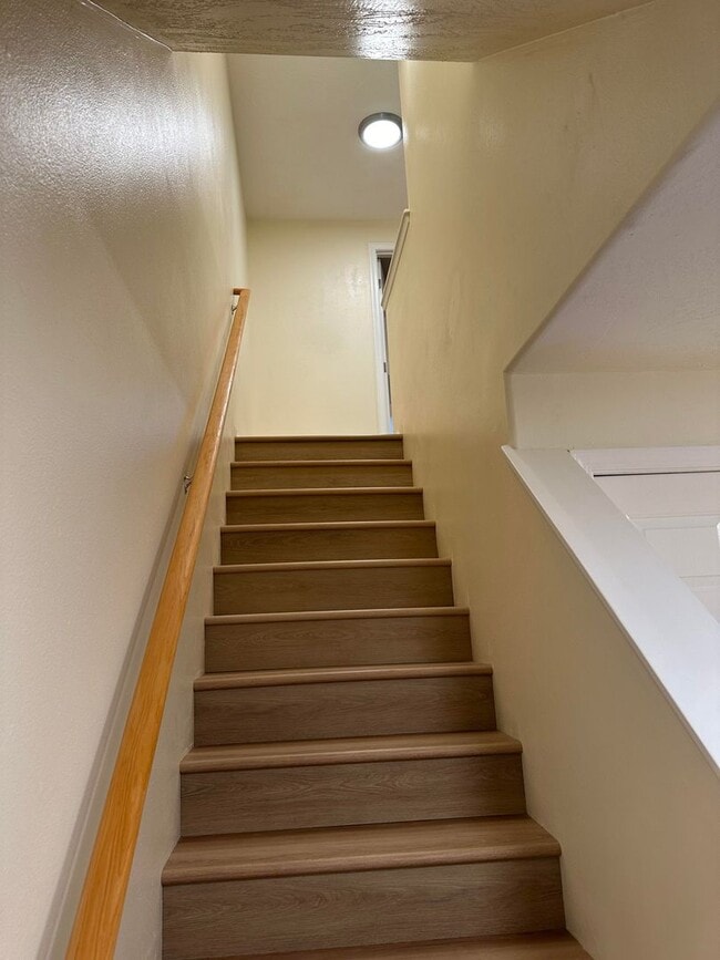 Building Photo - 1612 Fetters Loop