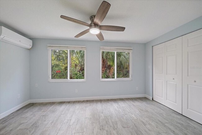 Building Photo - 730 Spanish Dr S