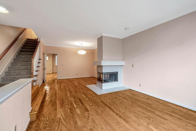 Building Photo - 3421 El Camino Real