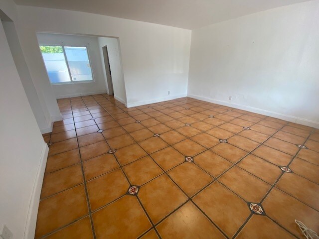 Building Photo - 611 74th St