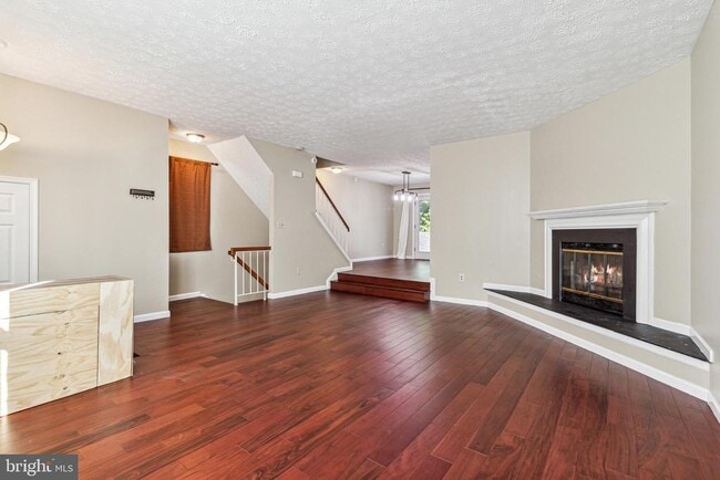 Building Photo - 14512 Mayfair Dr
