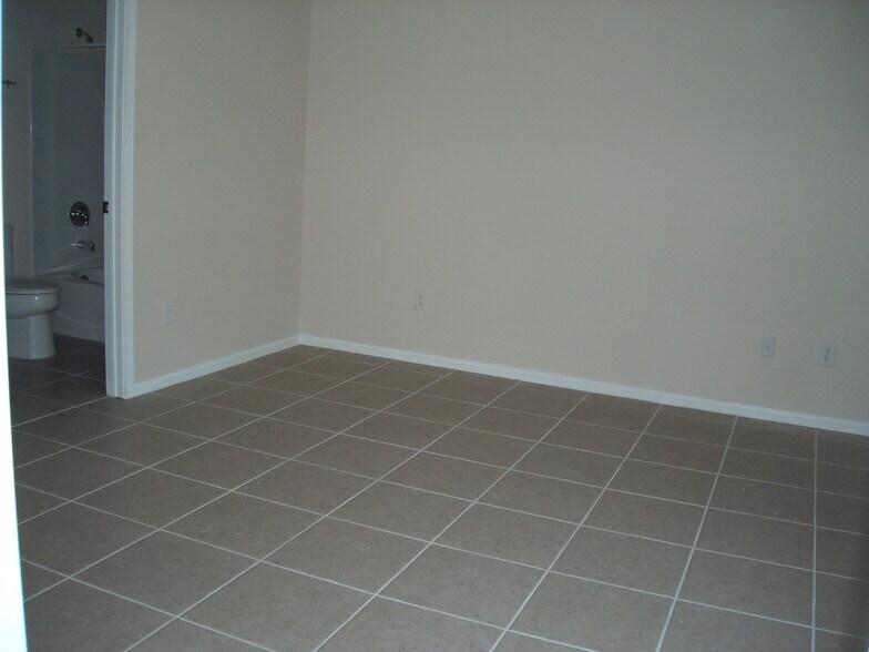 Building Photo - 6408 Shortleaf Pl