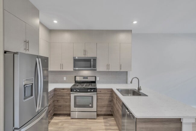 Interior Photo - Woodcliff Lake Commons