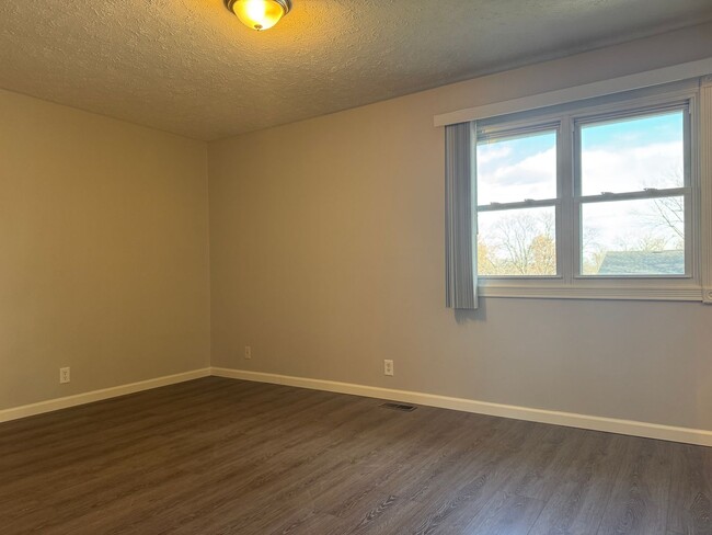 Building Photo - Move-In Ready 3-Bedroom Home in Prime La Vista Location!