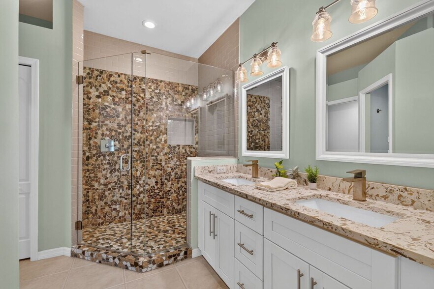 Building Photo - 1285 Sweetwater Cove