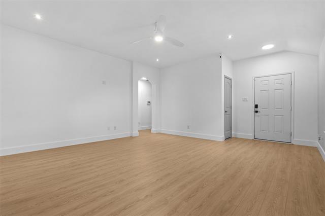 Building Photo - 257 Cyrus St