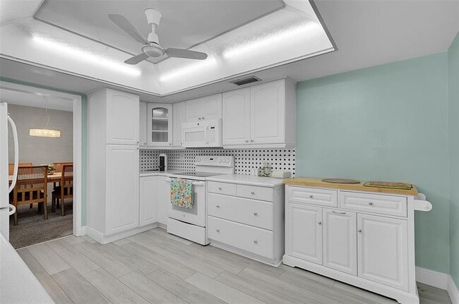 Building Photo - 2705 Roosevelt St