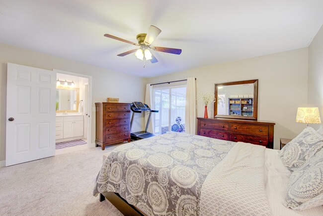 Building Photo - 202 Kettering Ct