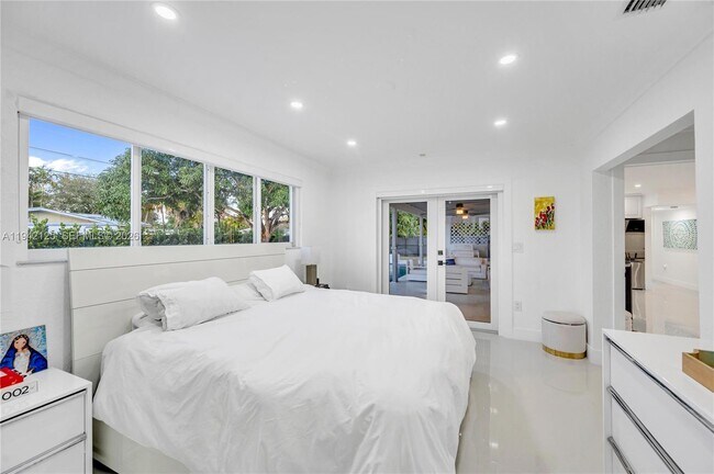 Building Photo - 8501 SW 142nd St