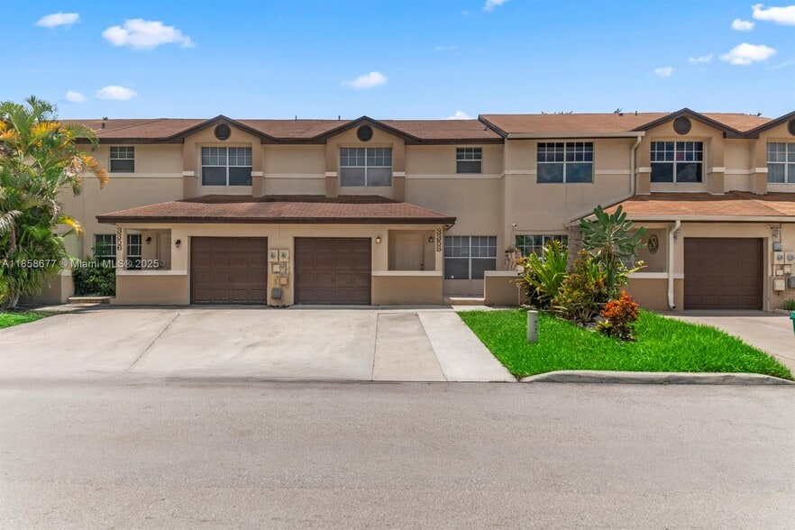 Primary Photo - 3358 NW 198th Ter