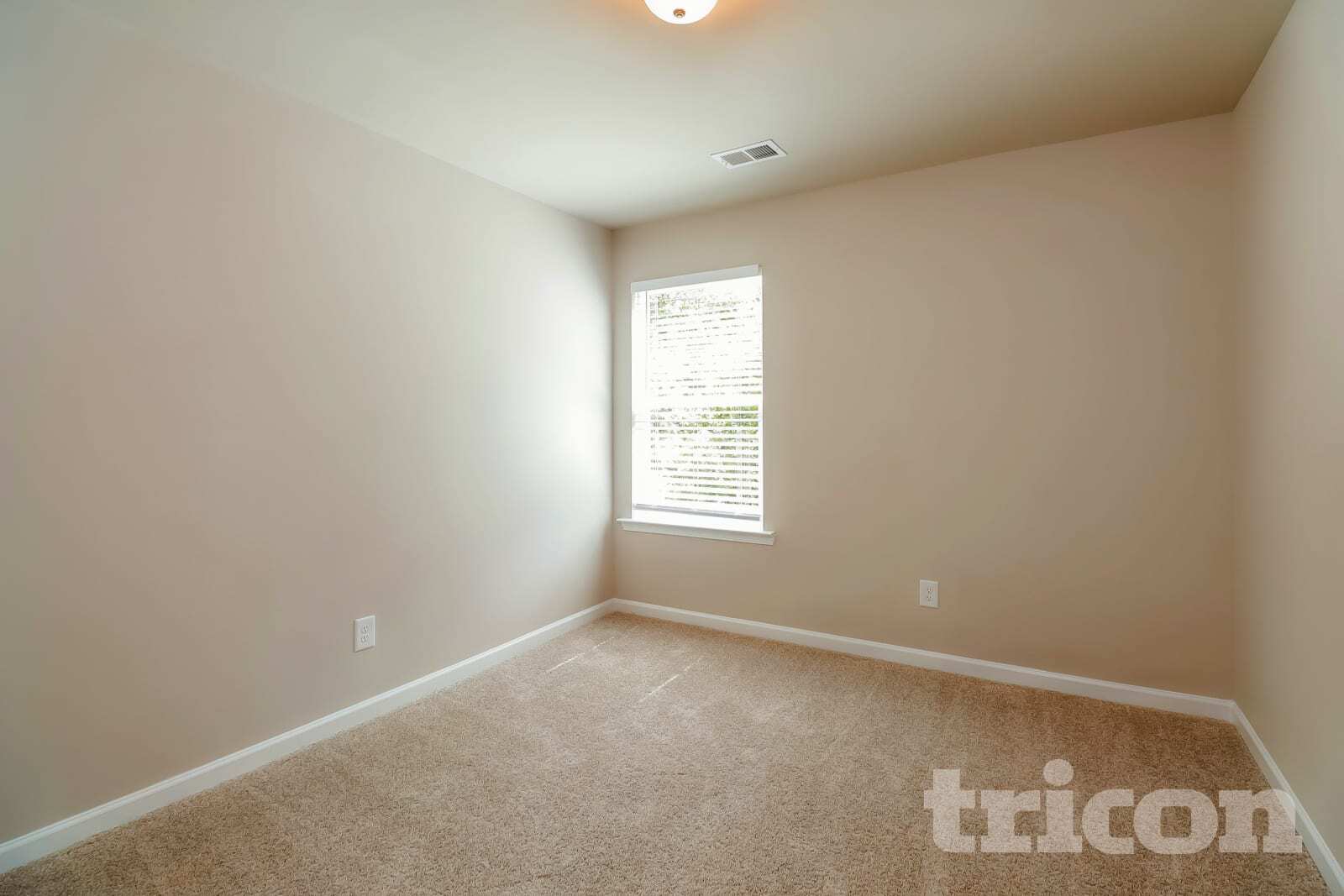 Building Photo - 701 Jackson Ct