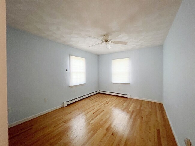 Building Photo - 24 Nugent Ln