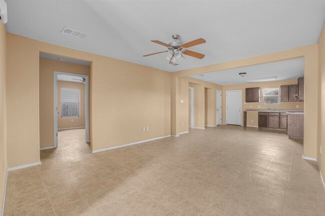 Building Photo - 14119 Fawn Dr