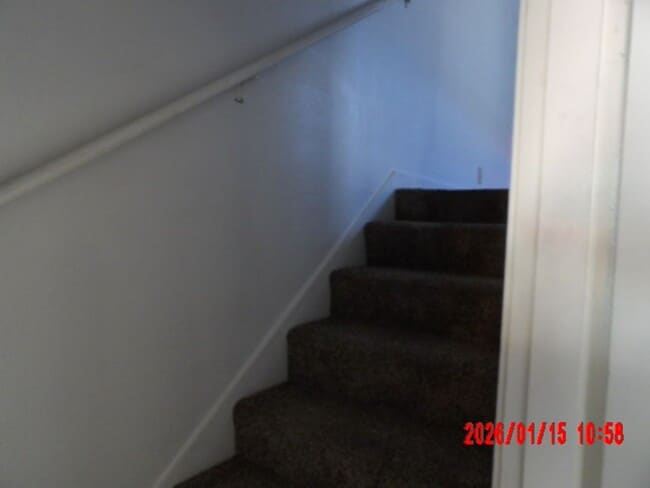 Building Photo - 2-bedroom Duplex with Brand New Mini Split!