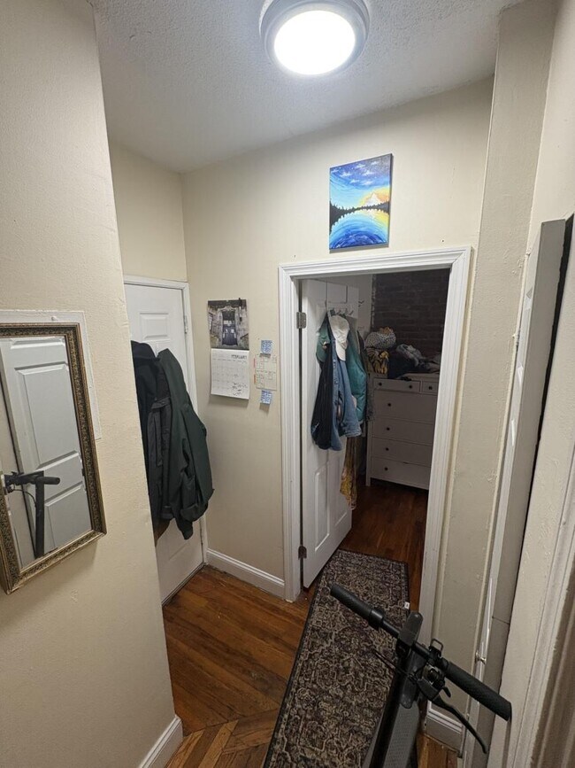 Building Photo - 2 bedroom in Boston MA 02115
