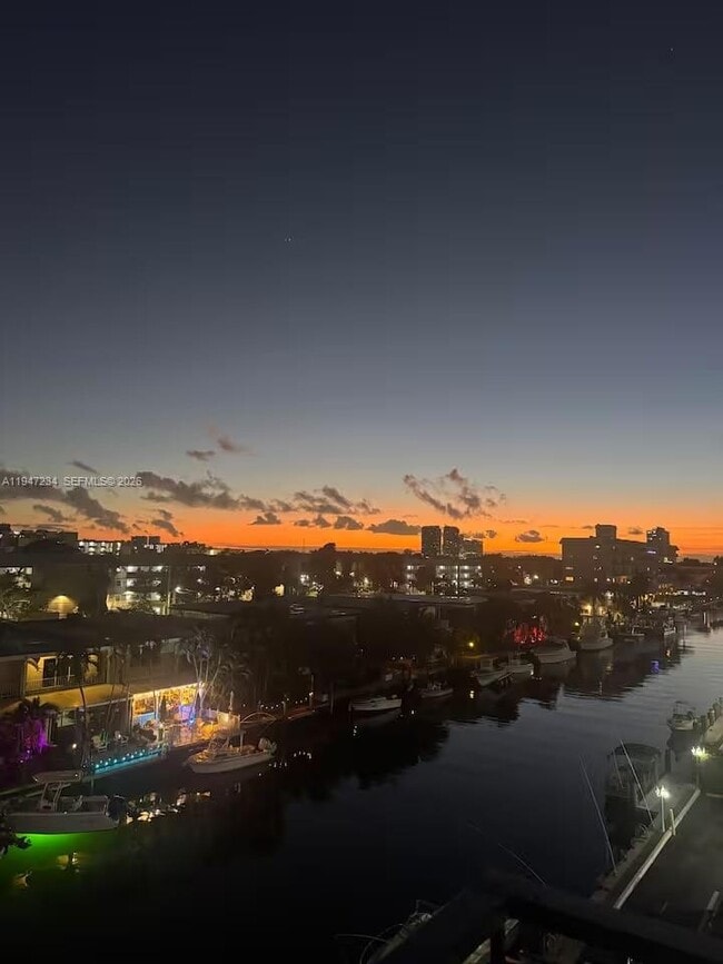 Building Photo - 3822 NE 171 St