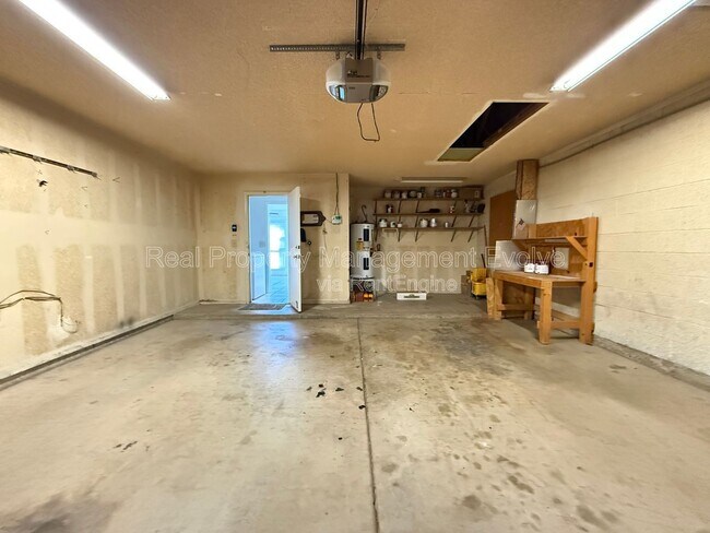 Building Photo - 20831 N 16th Ave