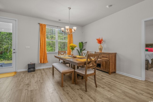 Building Photo - 847 Flowering Br Ave