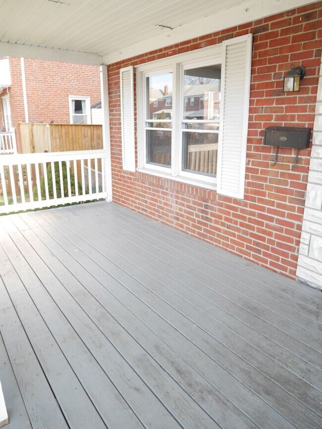 Three Bedroom Townhome Middle River, MD 2126 Coralthorn Rd Middle