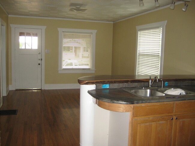 Open floor plan between kitchen and living room - 138 Harvard Ave