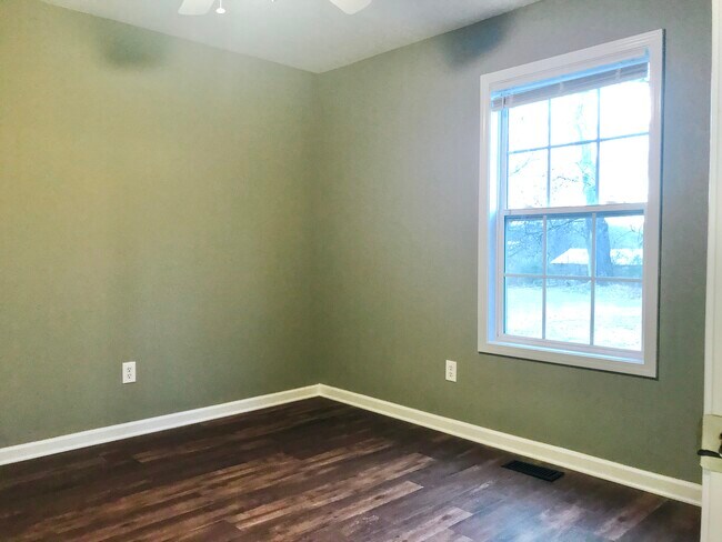 Back bedroom - 216 Winters St