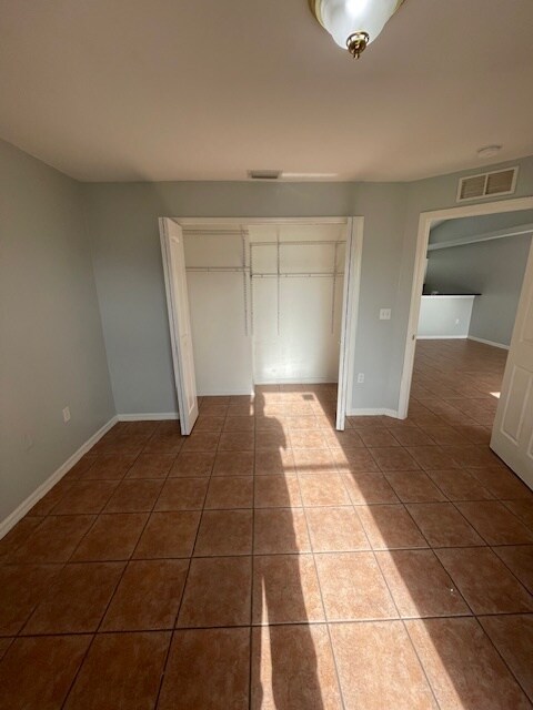 Building Photo - 1417 SE 1st St