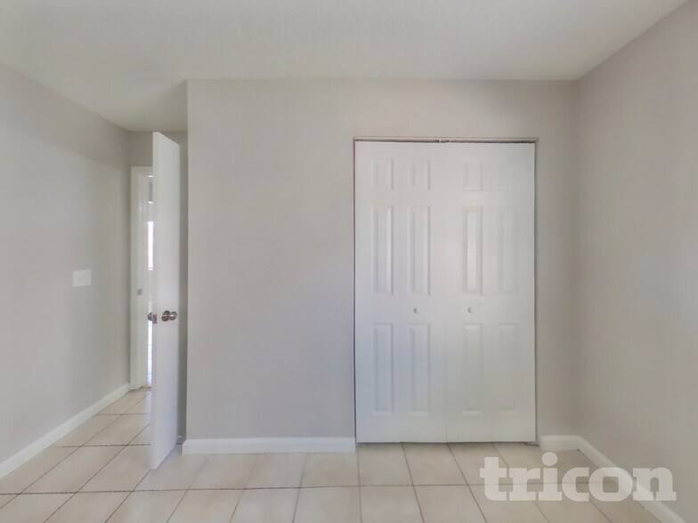 Building Photo - 417 Filmore Dr