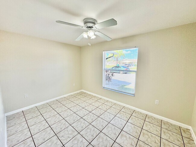 Building Photo - PIKUS (5356 24th Ave SW)