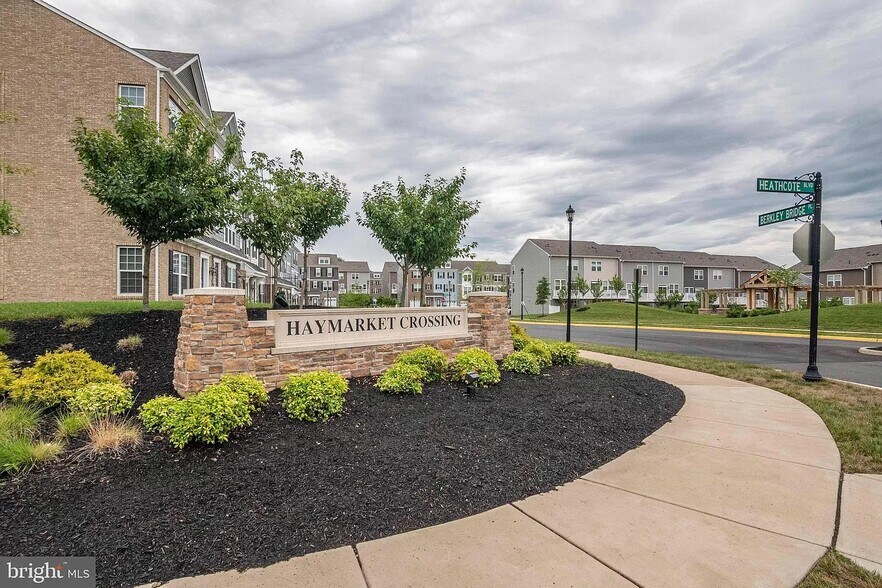 Building Photo - 6002 Camerons Ferry Dr