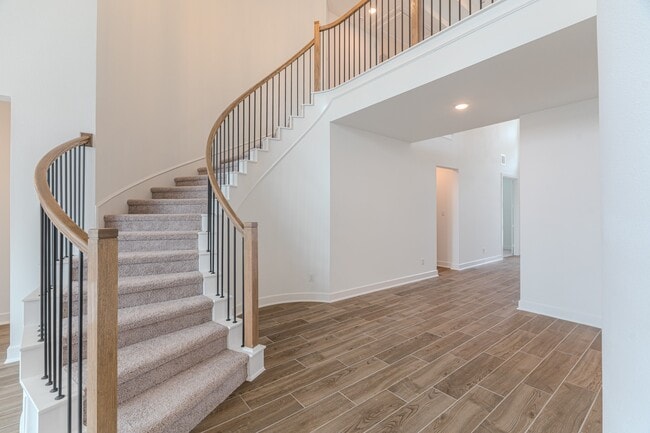 Building Photo - 215 Warbler Song Dr