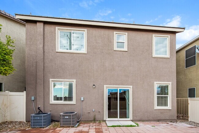 Building Photo - 8032 Carr Valley St