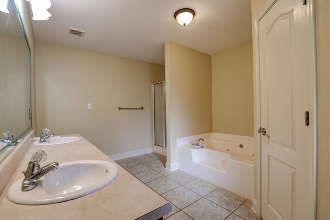 Building Photo - 27908 Turkey Branch Dr