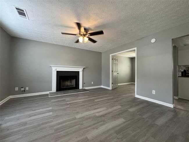 Building Photo - 2910 Arden Ridge Dr