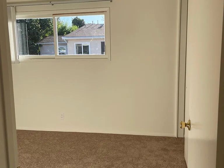 Building Photo - 9546 Mason St