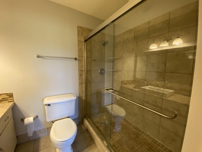 Primary Photo - 2606 W 24th Terrace
