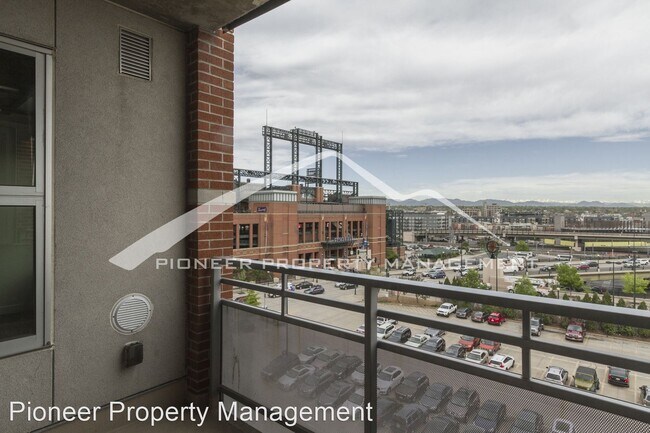 Building Photo - 2 br, 2.5 bath House - 2229 Blake St #708