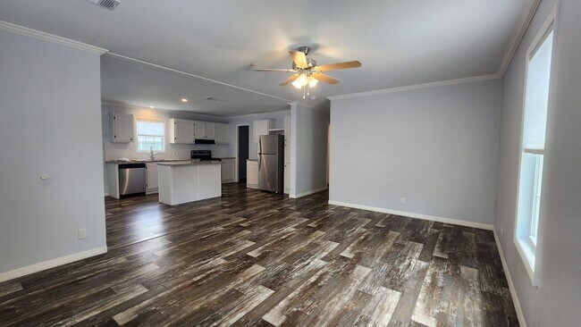 Building Photo - 3.2 Sylvan Grove