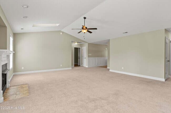 Building Photo - 403 Sundown Ct
