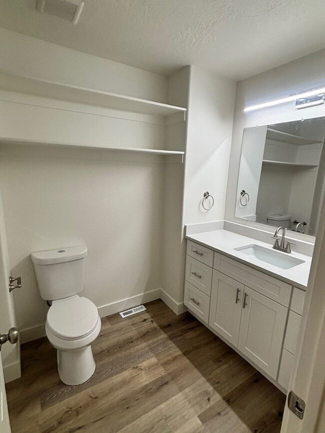 Building Photo - Immaculate Fully Remodeled Orem Home for Rent